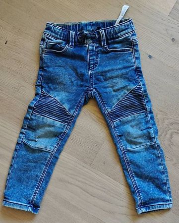 Jeans Gr 98