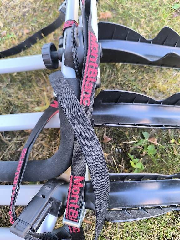 Travi: Porte vélos pour voiture  – Usato da Estavayer-le-Lac venduto da cht_55s8 2