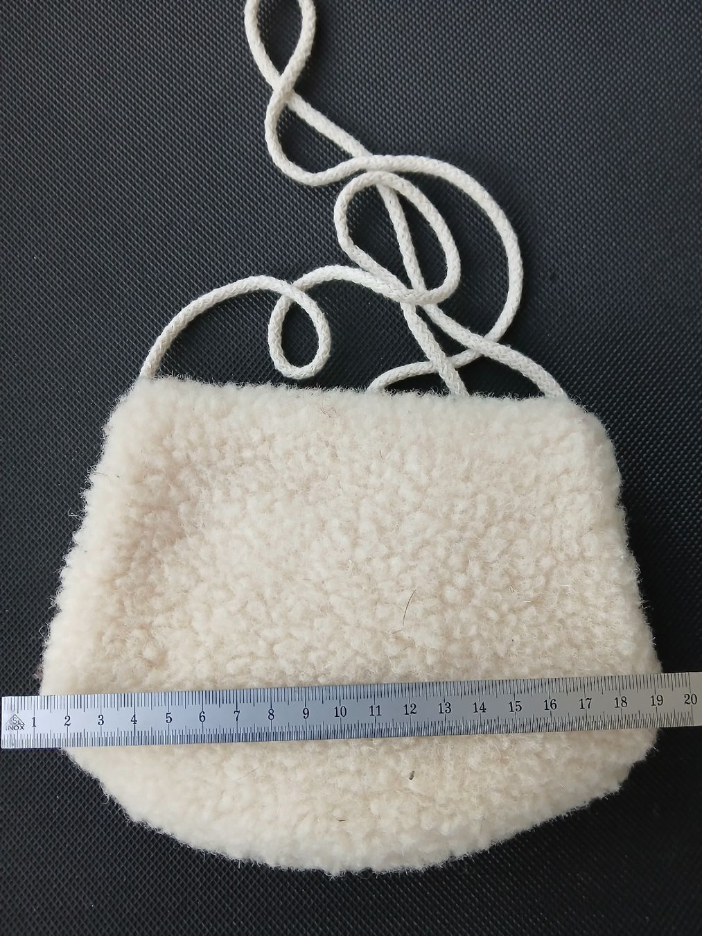 Kindertaschen: Kleine wunderschöne Kinder Schurwollemuff – Gebraucht aus Frasnacht von ale_g288 2