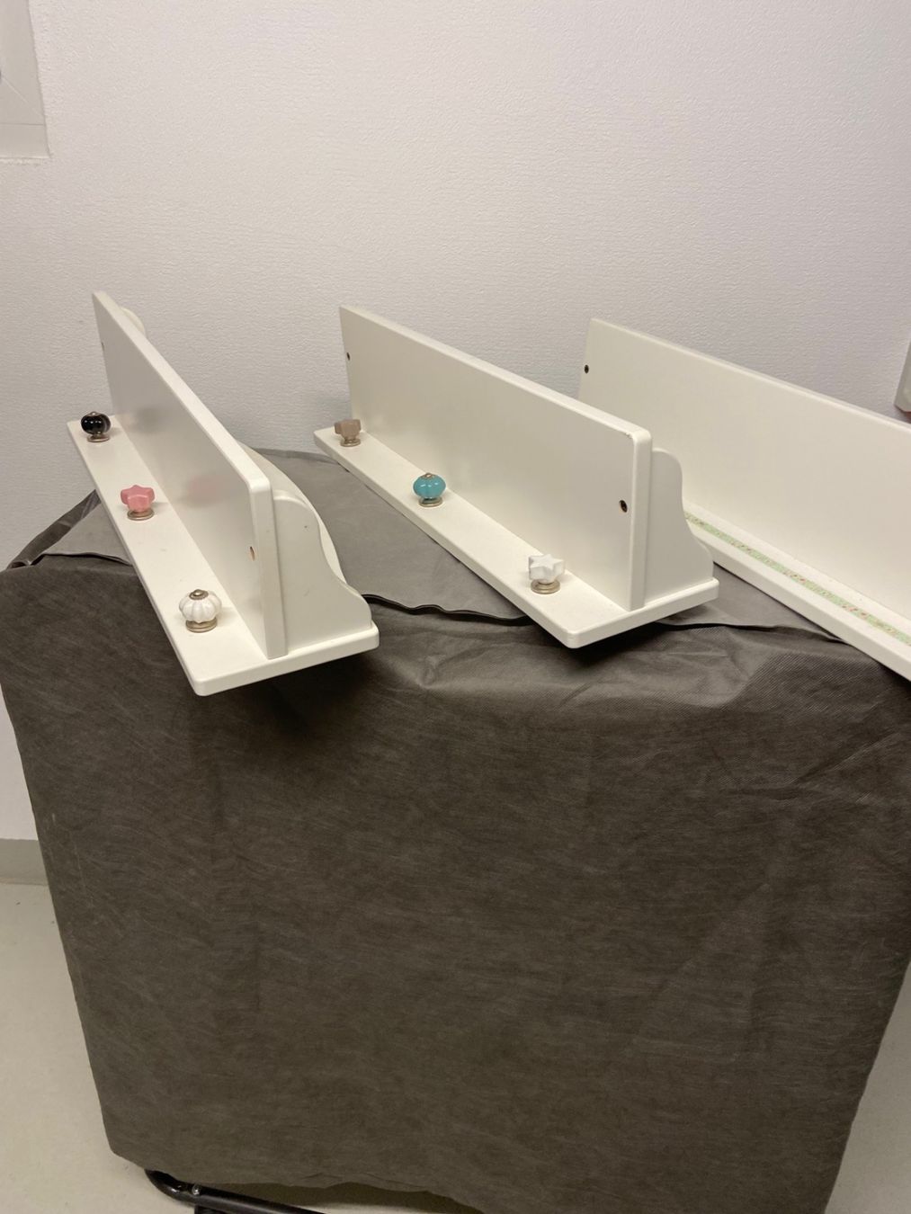 Ikea Garderobe: IKEA Kindergarderoben 3 Stk. GRATIS – Gebraucht aus Wald ZH von Dorita777777
