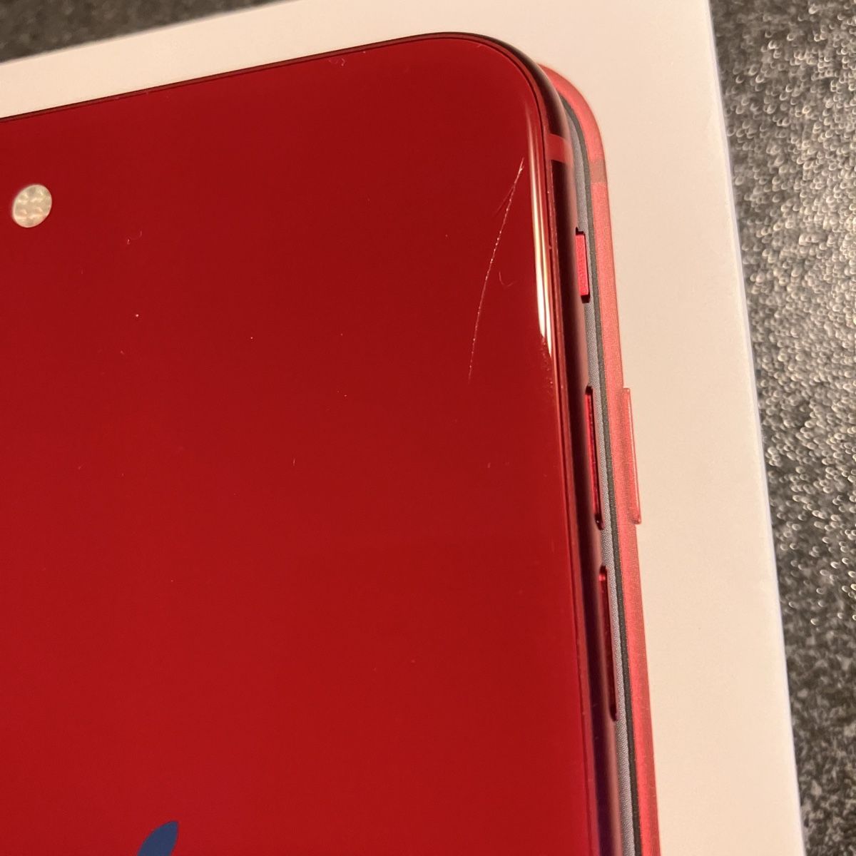 Apple Telefoni cellulari / Smartphones: iPhone SE 2022 (PRODUCT) RED – Usato da Basel venduto da Fisterra1314 3