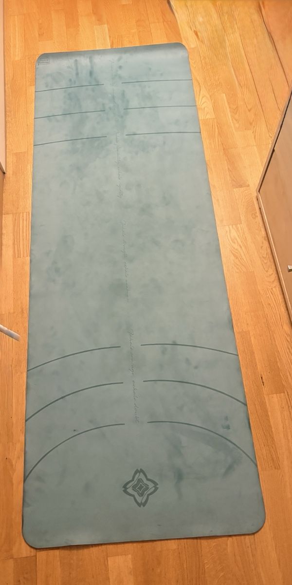 Decathlon Tapis de sol: Yoga Mat Teal Used – D'occasion à Zürich par yaq_c9vx 1