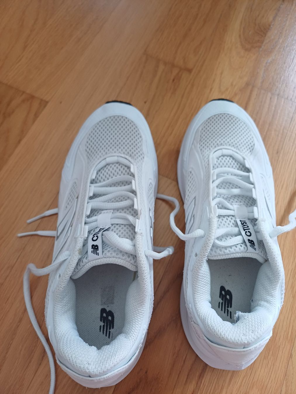 New Balance Scarpe da donna: New Balance schuhe, Damen 38 – Usato da Zürich venduto da ale_w2kh 1