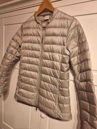 Max Mara Leisure Echt-Daunenjacke Silber/Taupe – NEU