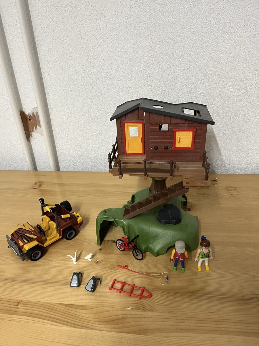 Playmobil Jouets: Playmobil Baumhaus – D'occasion à Frauenfeld par adj04