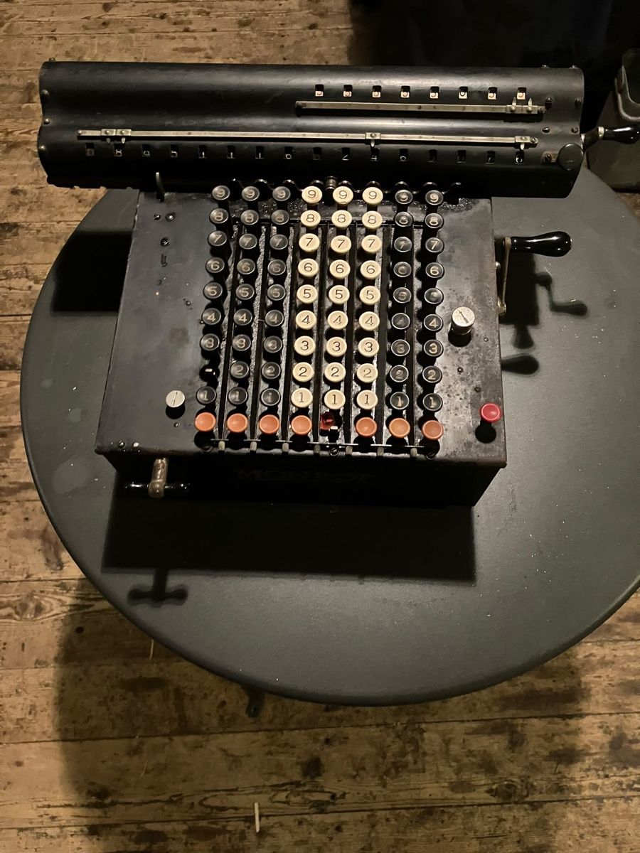 Toutes les machines: Monroe Rechenmaschine – D'occasion à Bülach par Against_Child_Abuse 1