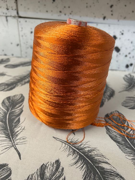 grosse Rolle Faden orange (Gebraucht) in Obergösgen für CHF 10 – mit ...