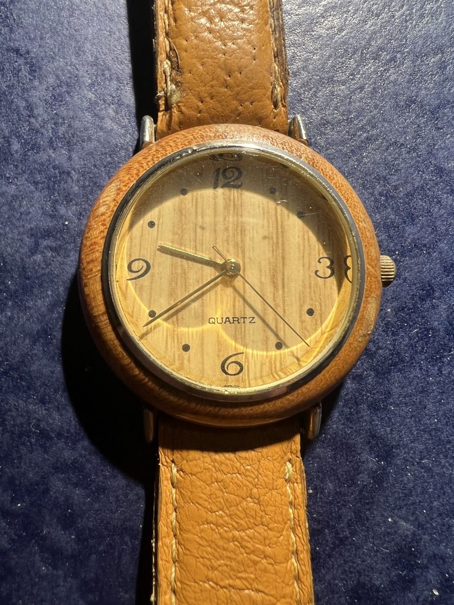 Orologi: Holz Uhr  – Usato da Laufen venduto da groove60