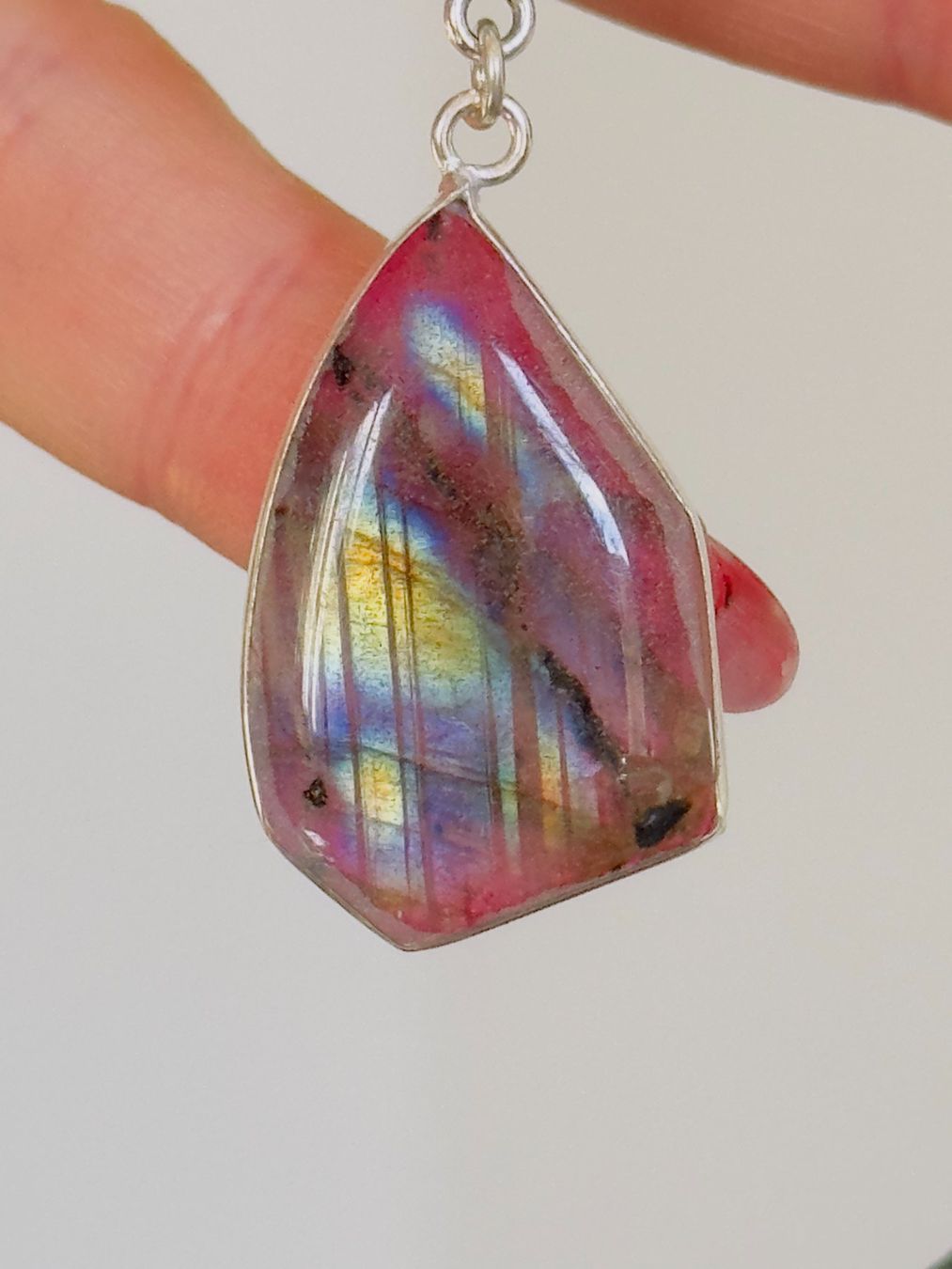 Altri gioielli: LOT Color Enhanced Red Labradorite Handmade – Nuovo e nell'imballaggio originale da Genève venduto da AGBERG 4