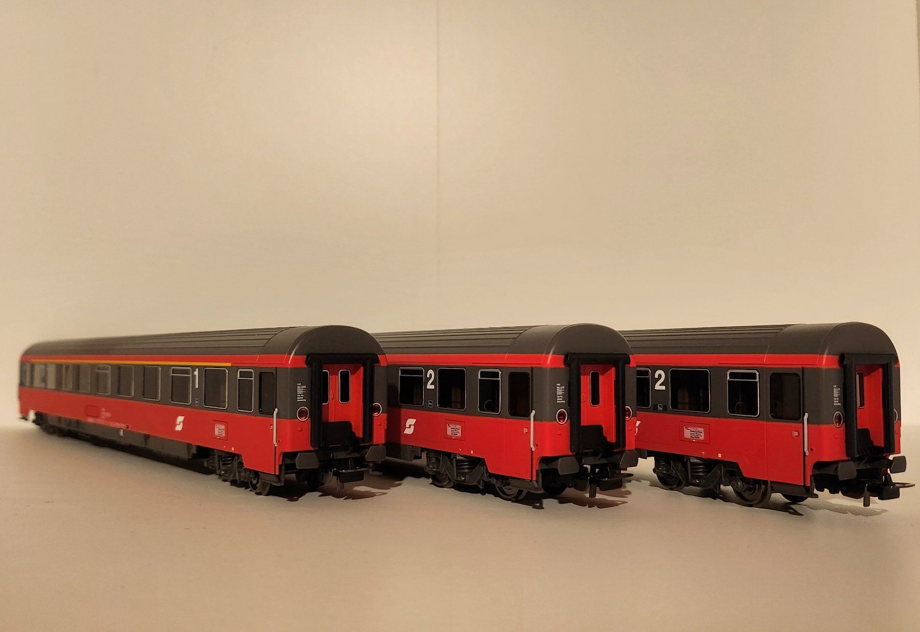 Piko Modelleisenbahnen: Piko 3er Set ÖBB Eurofirma DC – Neu (gemäss Beschreibung) aus Wittenwil von ced_q8j7 1