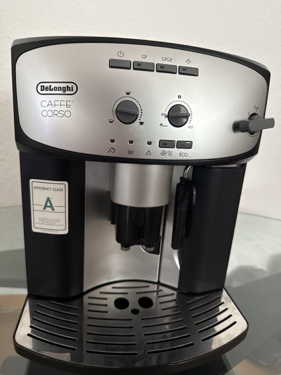 Macchine per caffè & Macchine per espresso: Machine à café Delonghi Caffe – Usato da Soyhières venduto da Jura22 2
