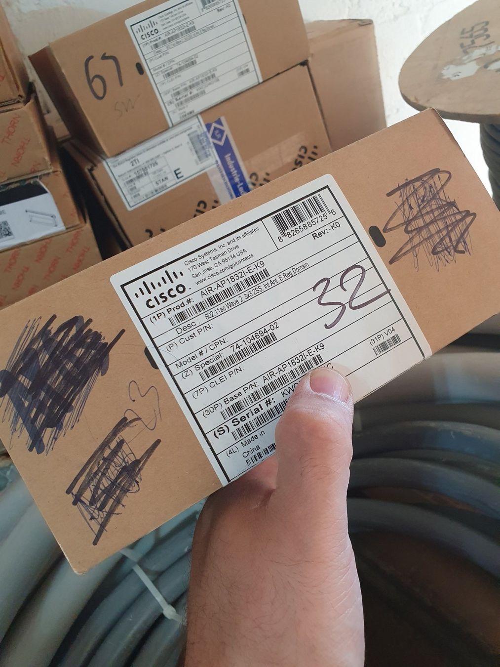 Cisco Modem & Router: Cisco AIR-AP1832i-E-K9 Access Point WLAN – Nuovo (secondo la descrizione) da Zürich venduto da eymen20 4