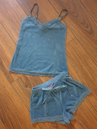 Hunkemöller kuschelweiches Pyjama Gr. 140 / 152