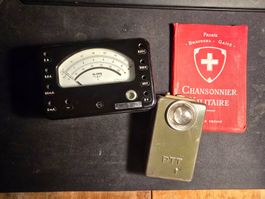3 objets militaires suisses