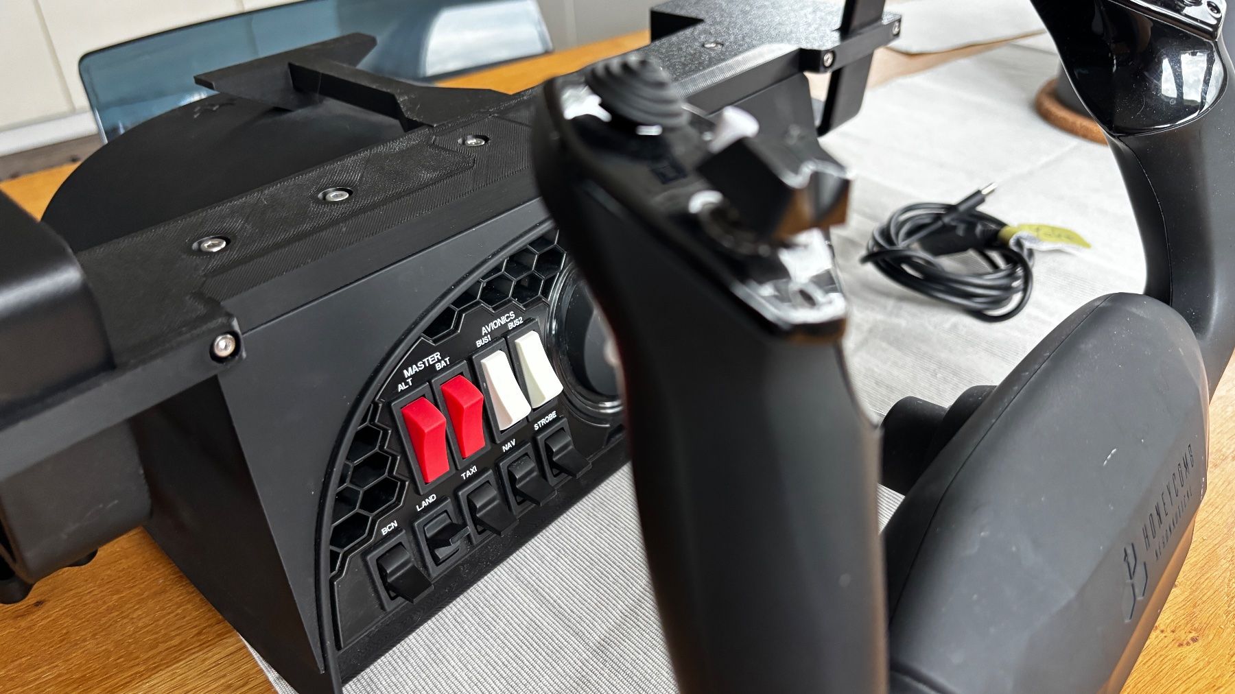 Manettes: Joystick Honeycomb Yoke – D'occasion à Benken SG par Coucar79 4