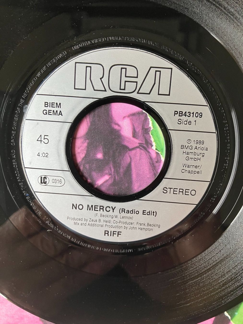 Schallplatten: Riff – Gebraucht aus Aarwangen von Jukebox3 5