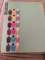 Buch "Hüllen füllen" Verpackungsdesign 