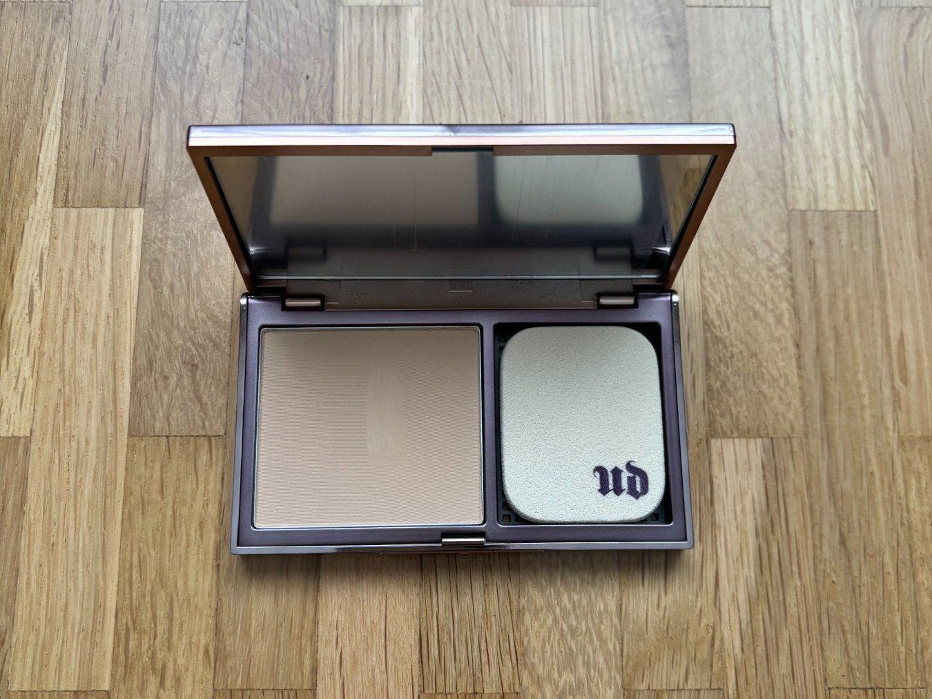 Urban Decay Make-up: Fond de Teint Poudre Urban Decay – Nuovo (secondo la descrizione) da Bière venduto da Ariannael