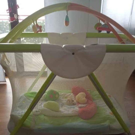 SOFTHOM Baby Laufstall 180x200cm - Riesen Spielbereich Mit Matte & Bällen