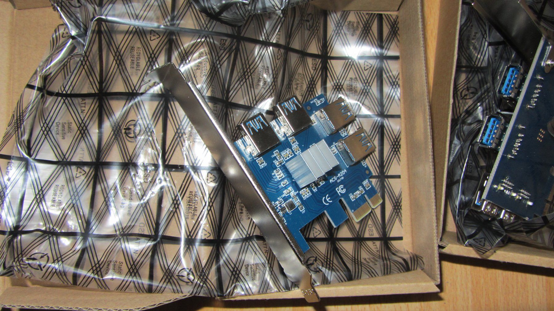 Lecteurs & Adaptateurs: PCI-E USB3 – Neuf avec emballage d'origine à Zürich par bigboss 1