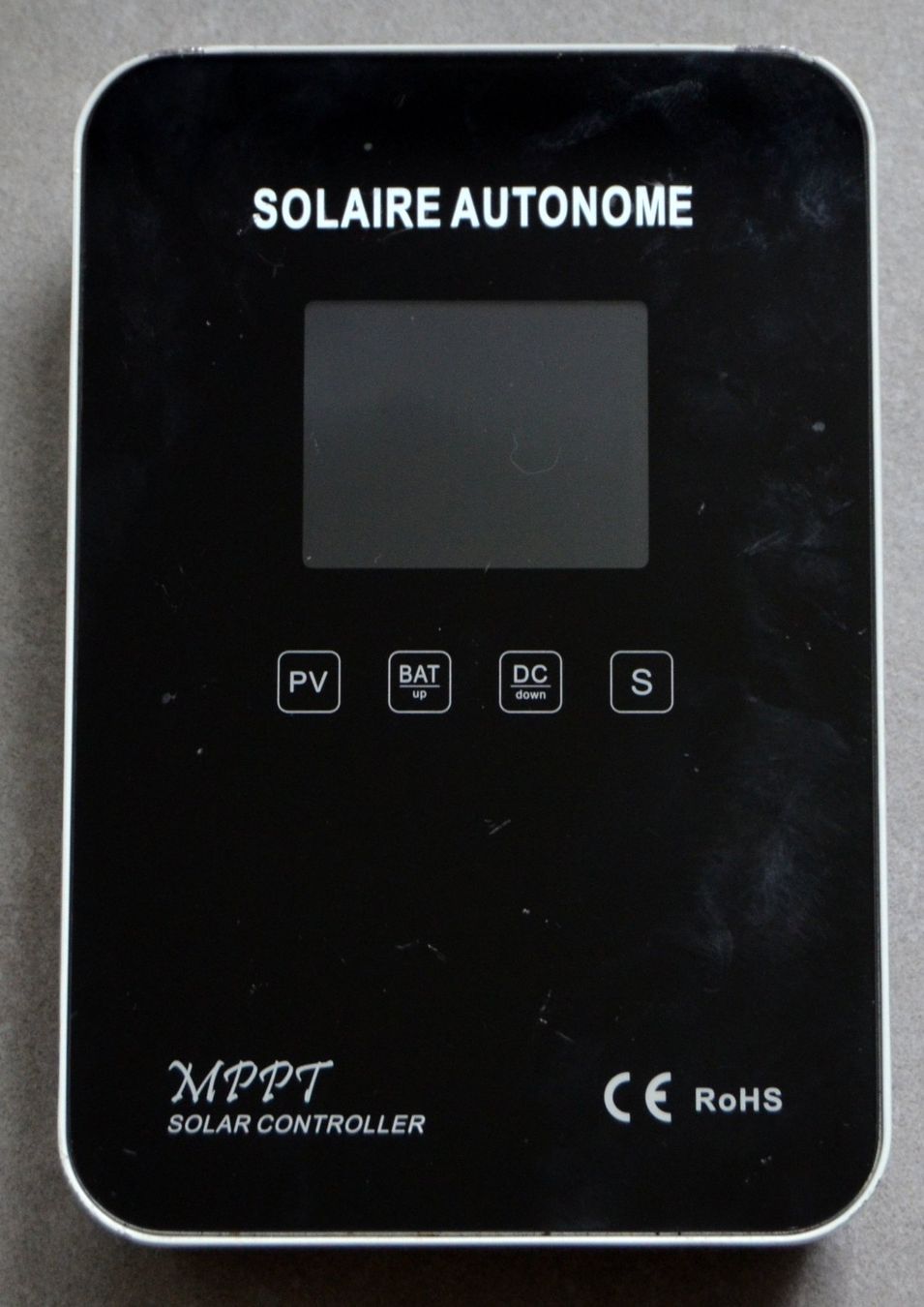 Ladegeräte: MPPT Solar Charge Controller – Defekt aus Collonges von arashee