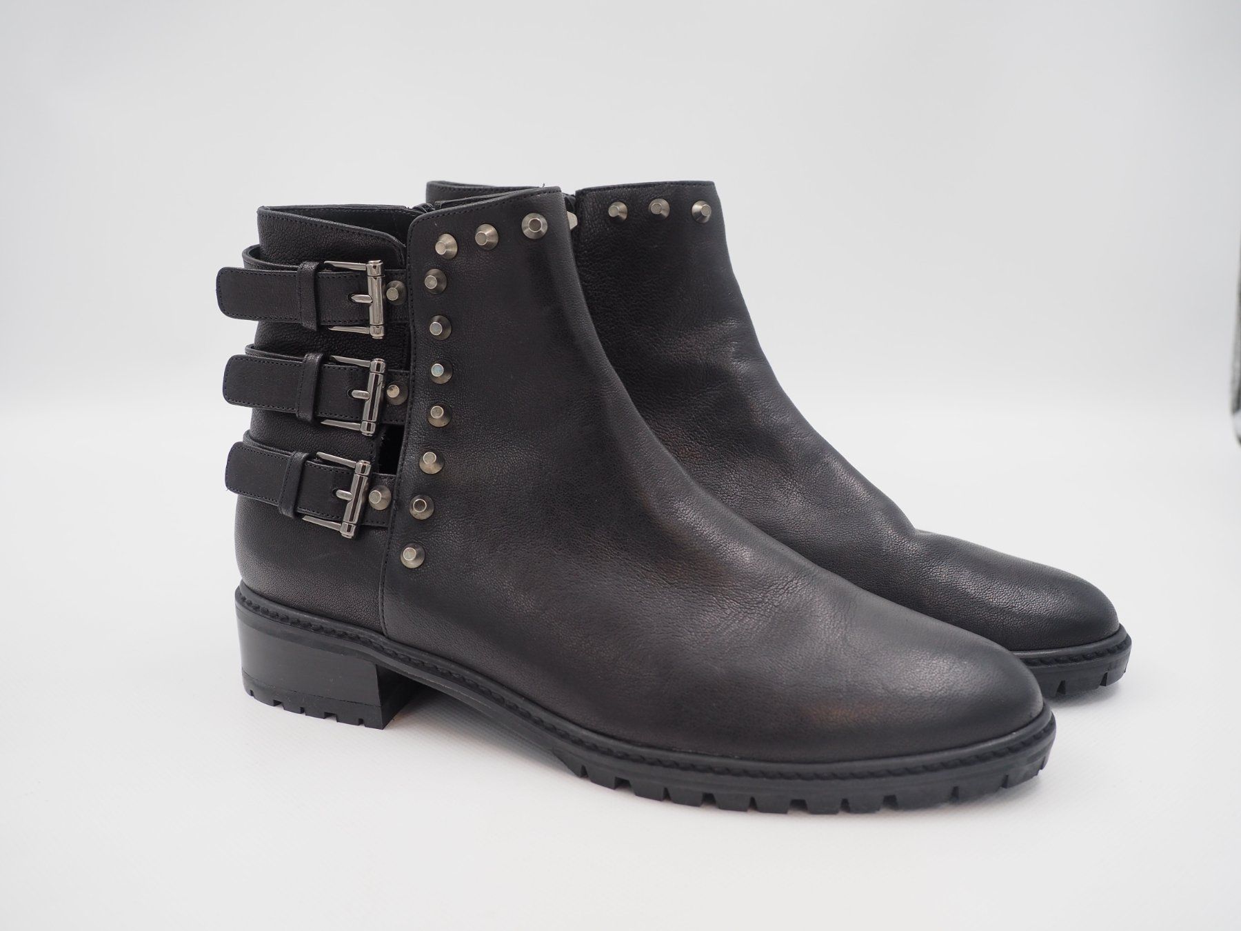 Stuart Weitzman Scarpe da donna: STUART WEITZMANN Stiefelette Gr. 40 (20413) – Nuovo (secondo la descrizione) da Zürich venduto da fundsachenverkauf 1