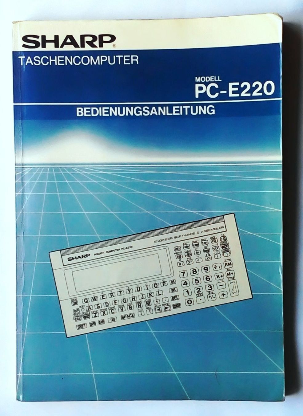 Sharp Taschenrechner: SHARP PC-E220 Computer / Rechner (mit Handbuch & Batterien) – Gebraucht aus Wil SG von  4