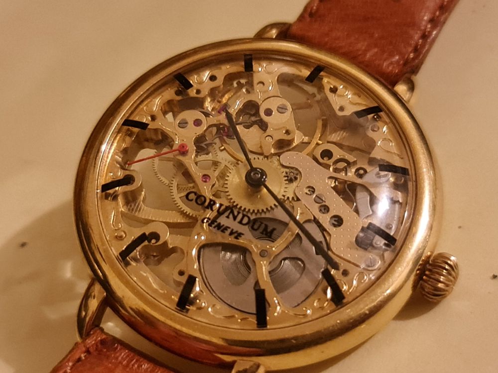 montre squelette CORUNDUM GENÈVE Kaufen auf Ricardo