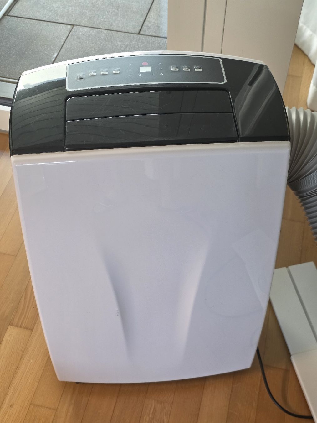 Migros Condizionatori: Mobile Klimaanlage DGM 7 – Usato da Rotkreuz venduto da Psychonaut 5