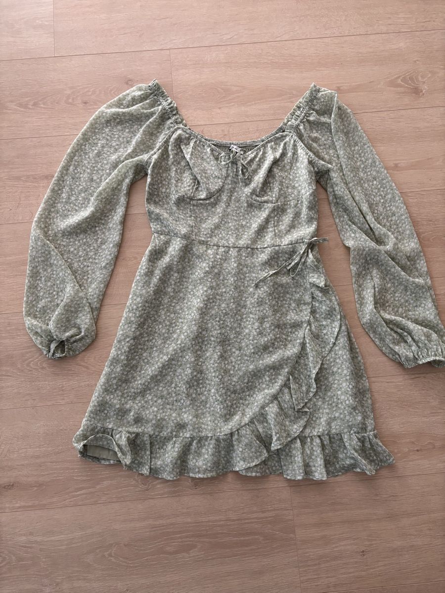 Hollister Vestiti: Kleid mit langen Ärmel – Usato da Jegenstorf venduto da waltern 1