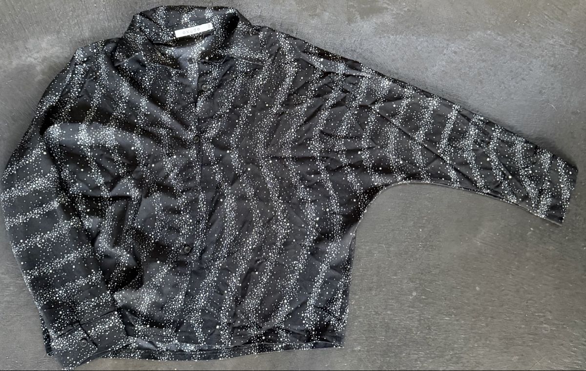 Camicette: Bluse Oxyde schwarz mit Sternenmuster Grösse TU gebraucht – Usato da Chur venduto da simhofstr