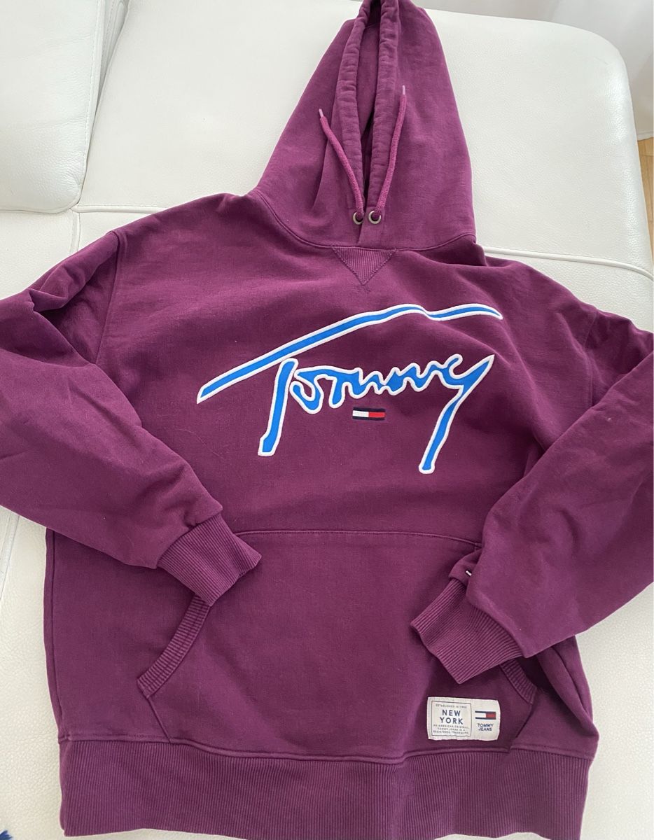 Tommy Hilfiger Pullover & Sweatshirts: Tommy Hilfiger Kaputzen Pullover – Gebraucht aus Opfikon von Luis144