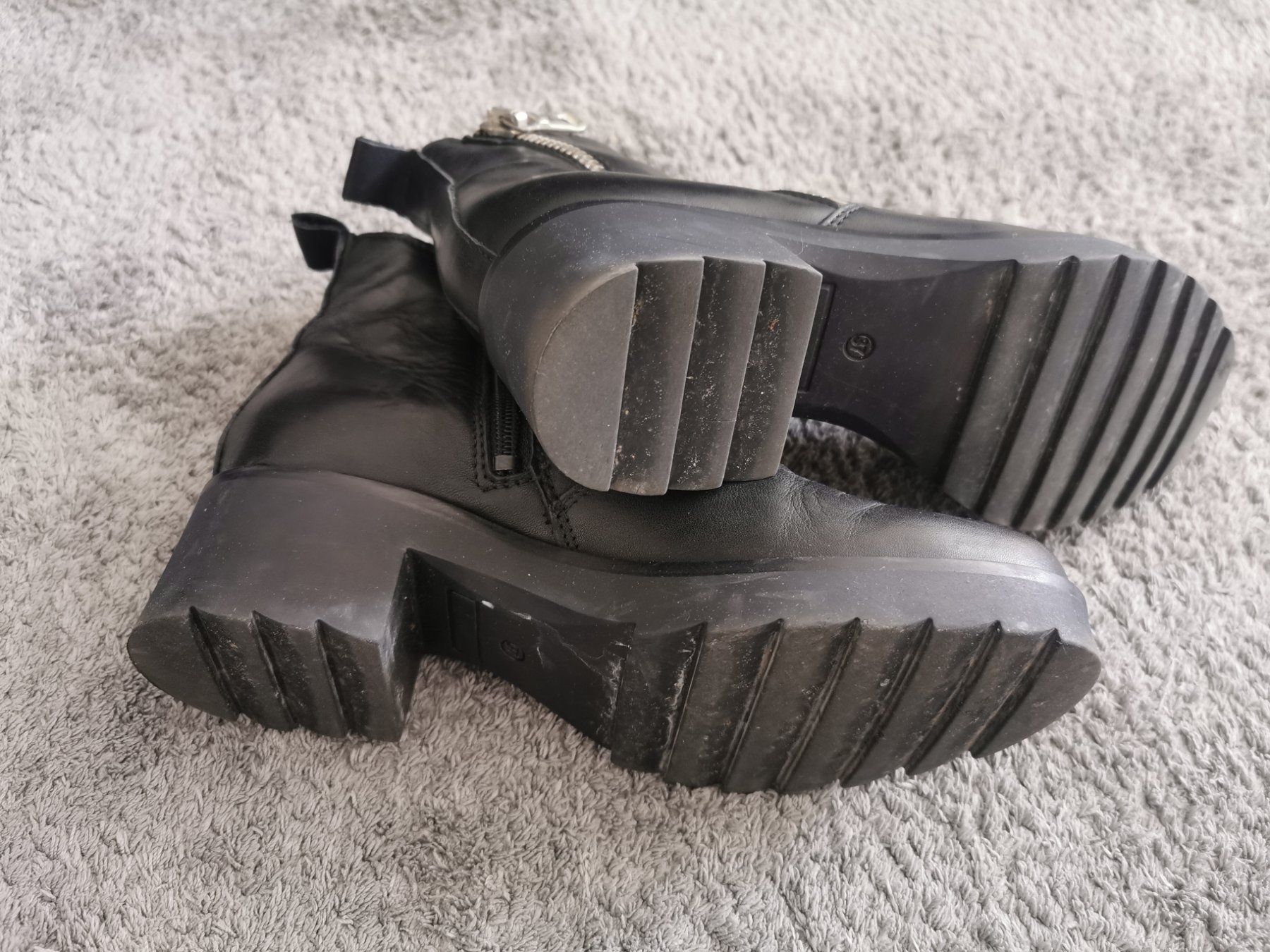 Scarpe da donna: Zign Leder Stiefeletten Boots Grösse 37 – Usato da Gunzgen venduto da 0Aurin0 2