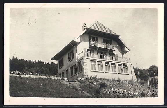 Ansichtskarten: Foto-AK Dombresson, Pension mit Garten – Gebraucht aus Berlin von bartko-reher