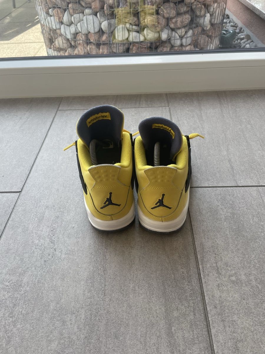 Jordan Herrenschuhe: Jordan 4 – Gebraucht aus Dompierre FR von matmath 5