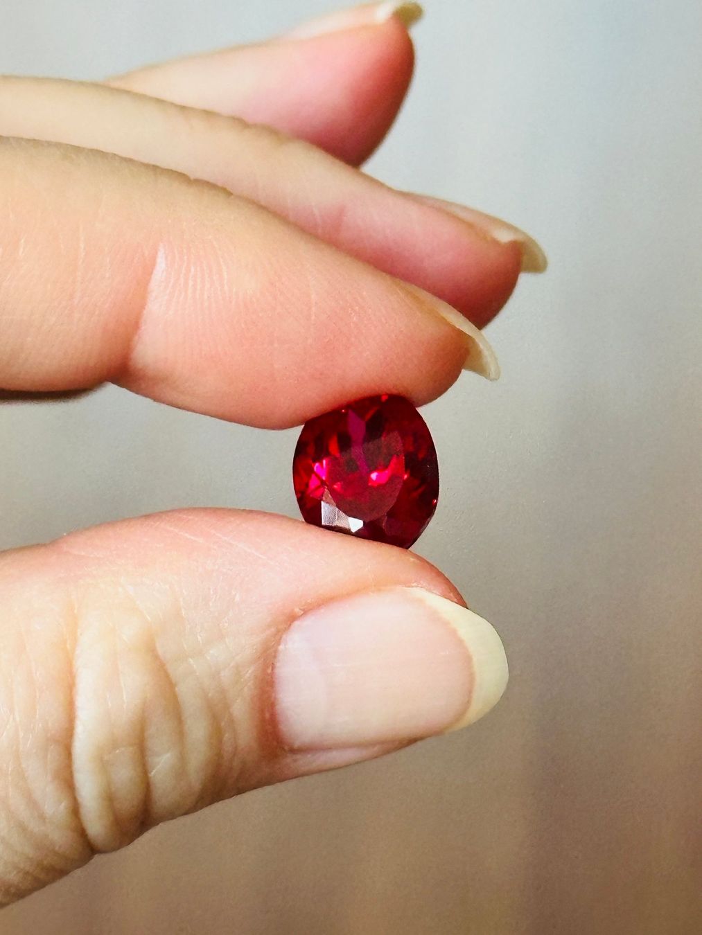 Pietre preziose: 7.60 Ct Certified – Nuovo e nell'imballaggio originale da Genève venduto da AWWA 1
