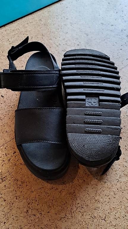 Scarpe da donna: Dr. Martens Sandale, Leder, Gr. 39 – Usato da Wolfwil venduto da Mim015 1
