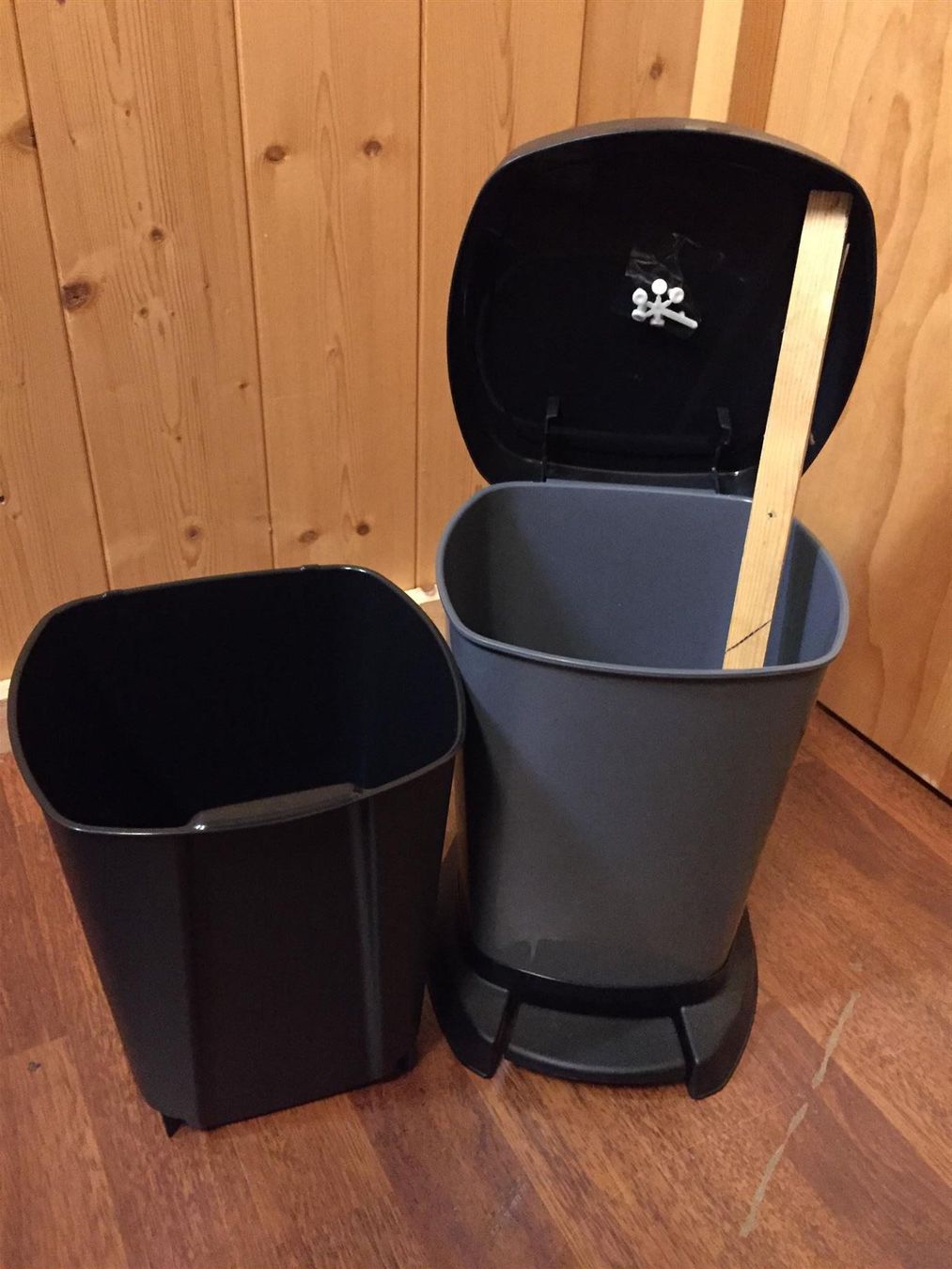Altro per la casa: Treteimer Paso Rotho 6l-466 – Nuovo (secondo la descrizione) da Recherswil venduto da paulchen09 1