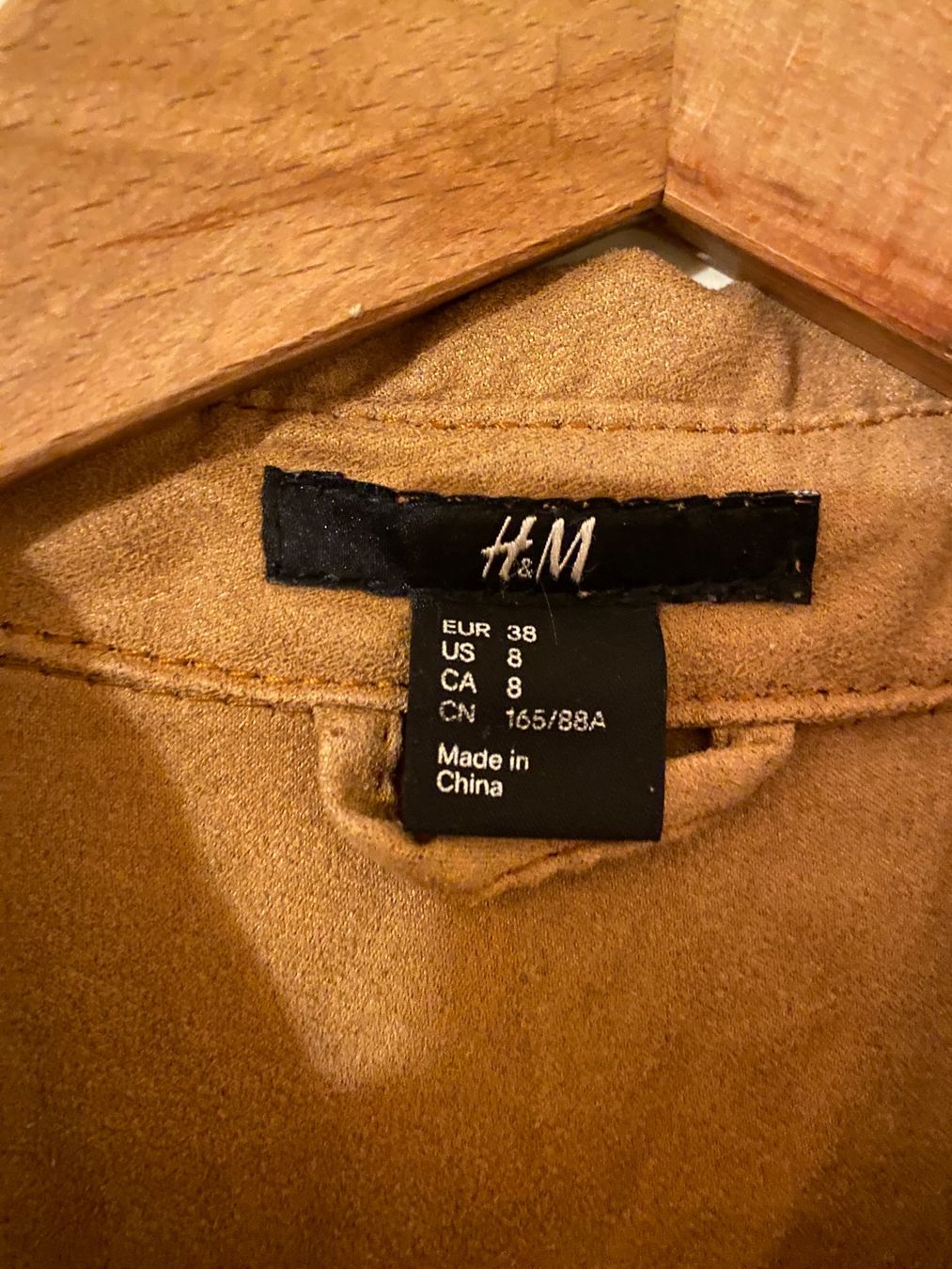 H&M Blusen: Bluse Lederoptik 38 / M – Gebraucht aus Zürich von Wim-Broccoli 1