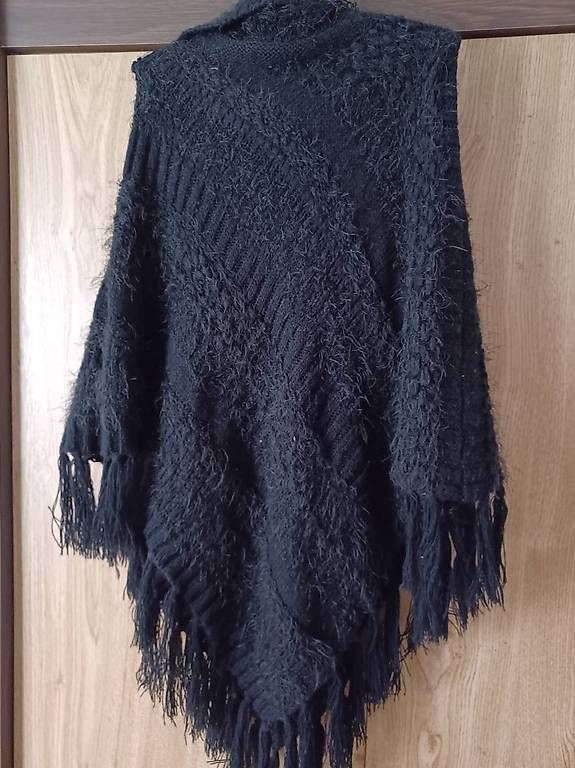 Altro in Moda donna: Poncho – Usato da Soyhières venduto da 5jm_5czl 4