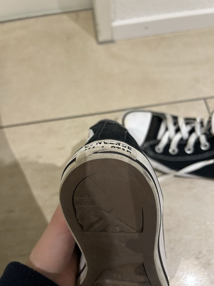 Converse Scarpe da uomo: Schwarze Converse All Stars, Grösse 38 – Usato da Wangen b. Olten venduto da Eyluelgoek 2