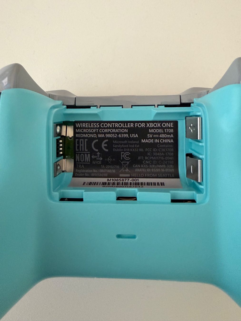 Manettes: Microsoft Xbox One Wireless Controller 1708 Bluetooth – D'occasion à Niederrohrdorf par retonoris 2