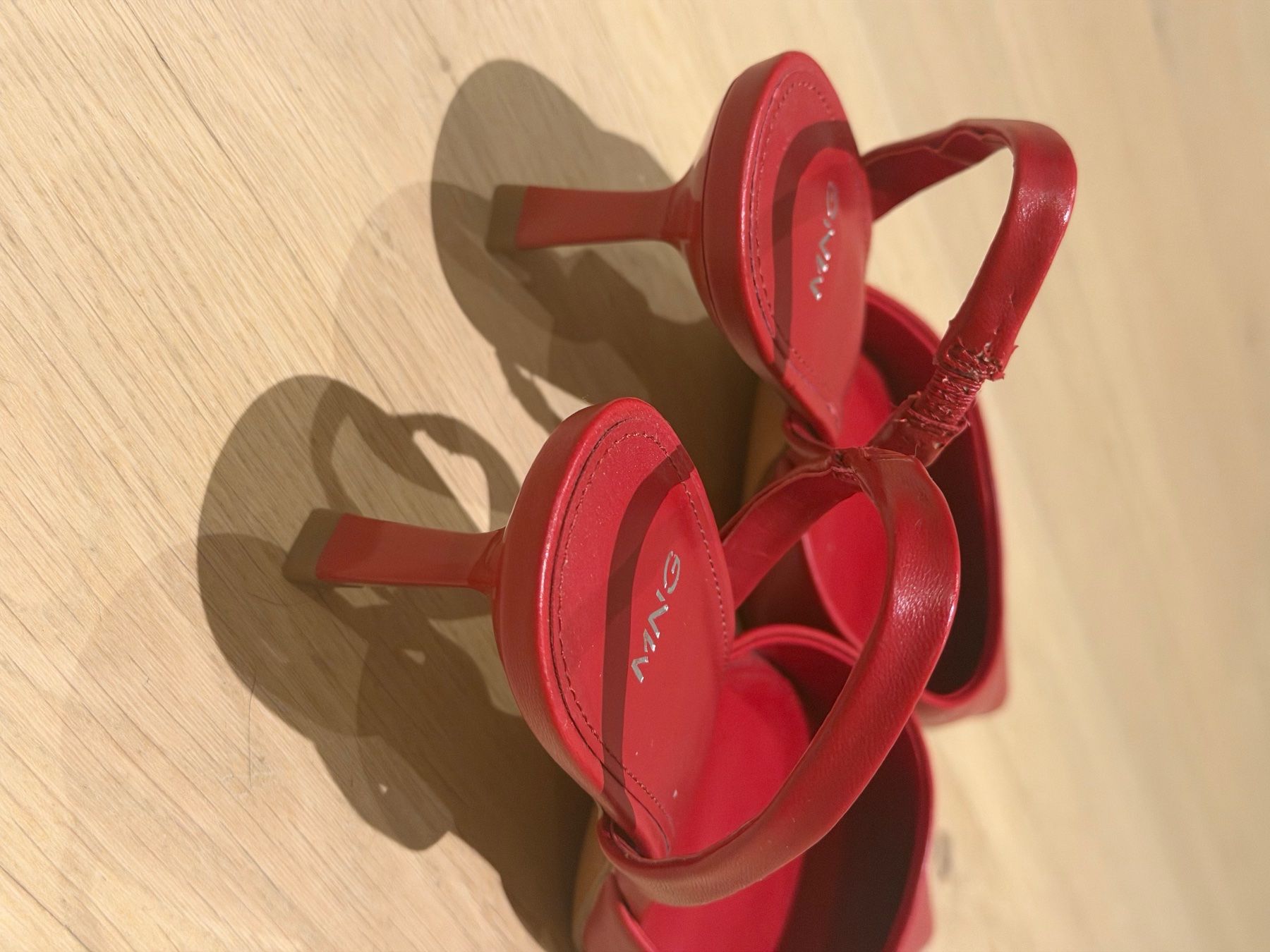 Mango Scarpe da donna: Mango Schuhe, rot (Grösse 37) – Usato da Dübendorf venduto da kmag-20 2