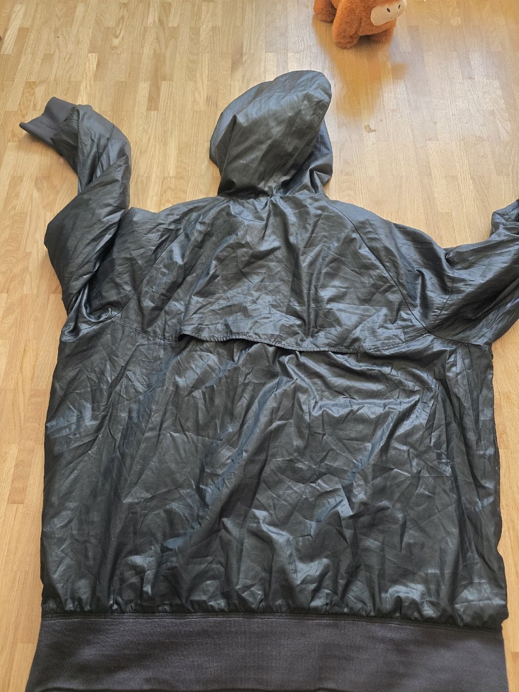 Nike Giacche: Veste Nike Windrunner noir, taille XL, comme neuve! – Usato da Mont-sur-Lausanne venduto da Didinho 1