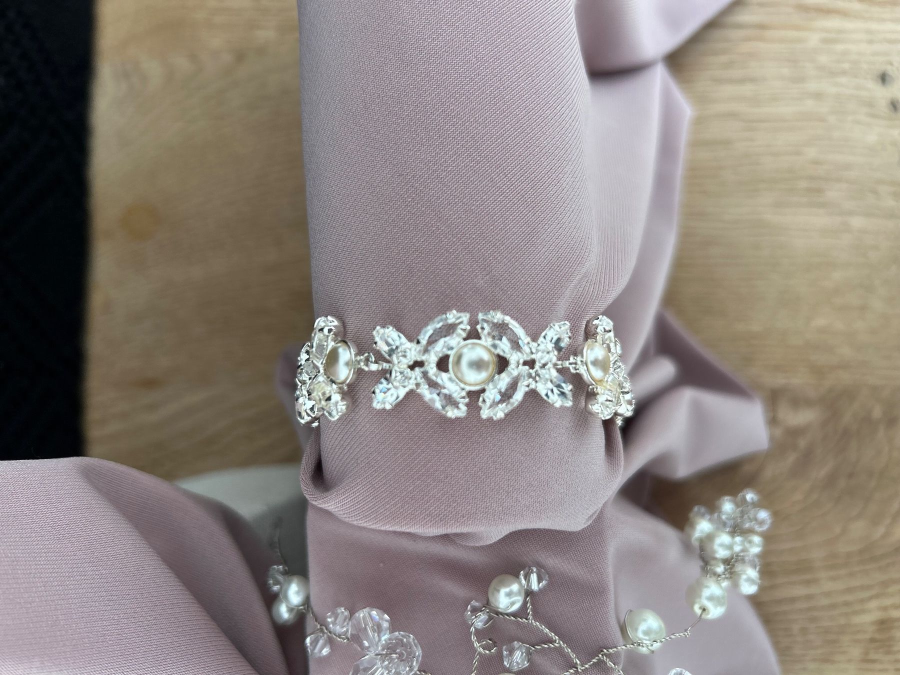 Altri gioielli: Schmuck-Set mit Haarschmuck Nr. 19 – Nuovo (secondo la descrizione) da Rothenburg venduto da stacostaco 4