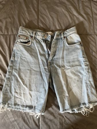 Short Zara