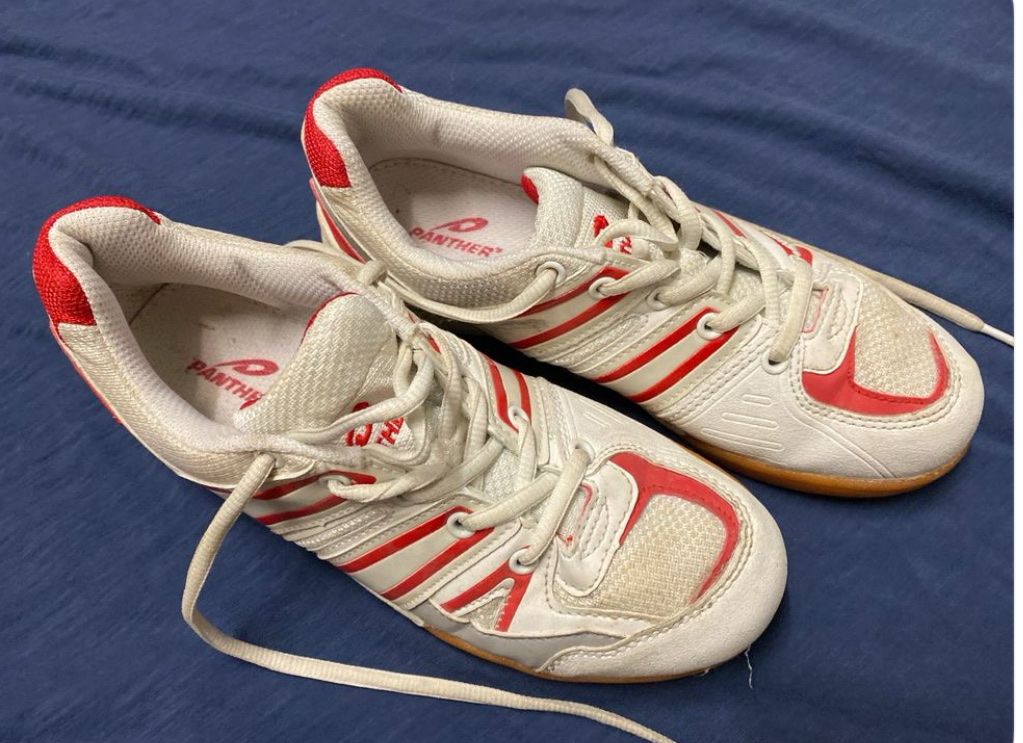 Herrenschuhe: Turn-/Hallenschuhe, Gr 38 – Gebraucht aus Krauchthal von Kiddy32