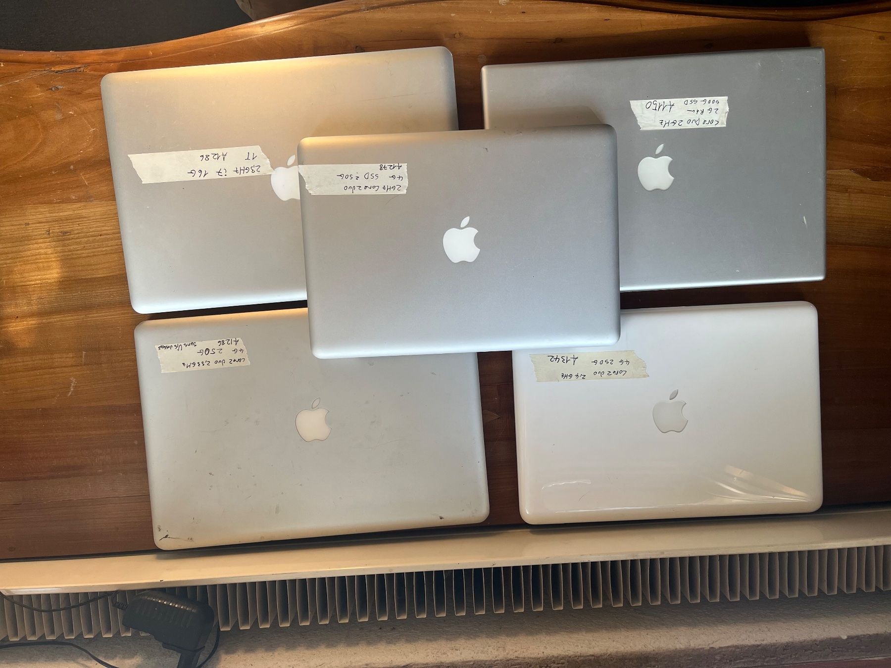 Apple Notebooks: MacBook Pro / MacBook – Gebraucht aus Delémont von Cannonus 1