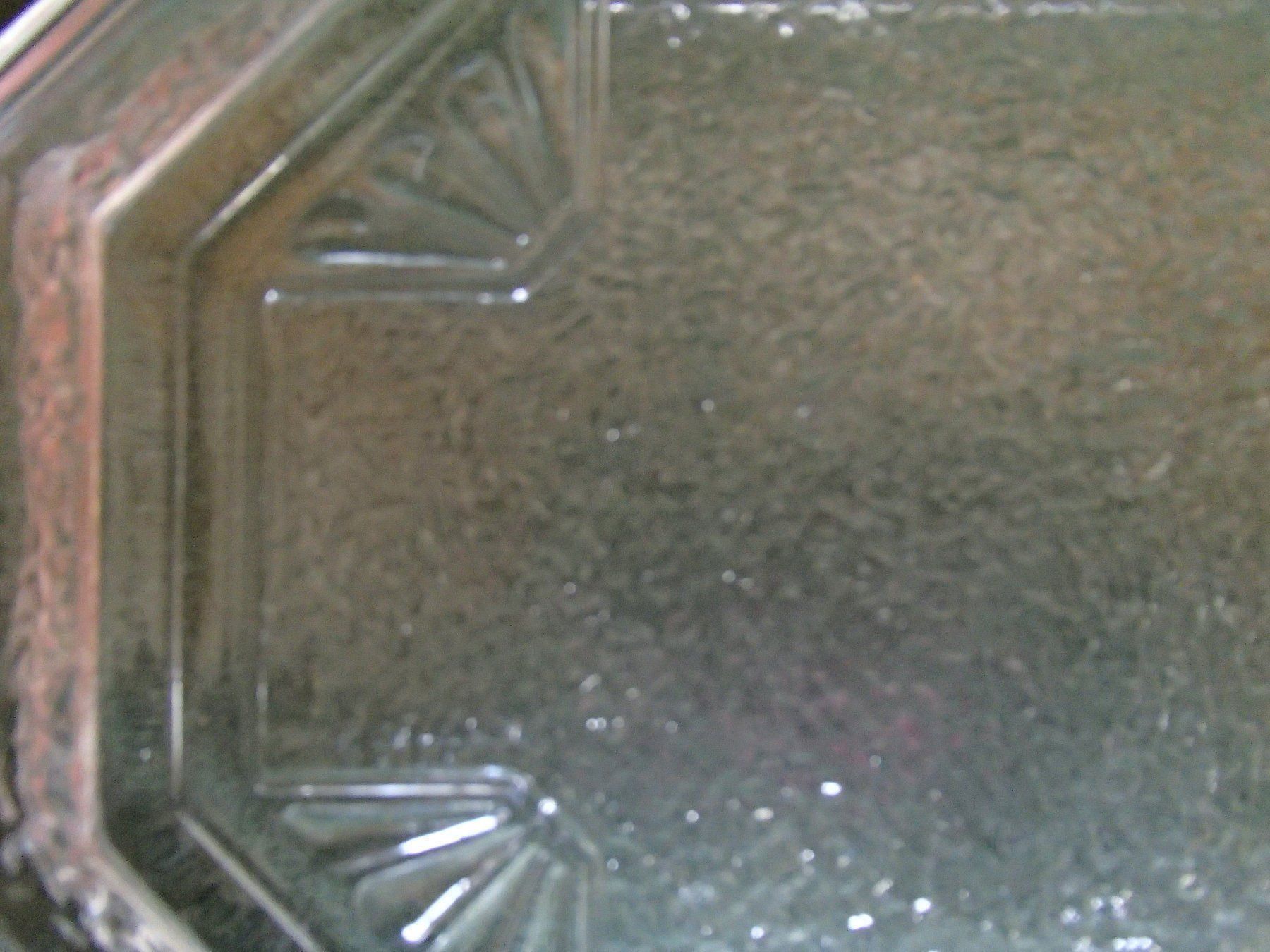 Plateaux: achteckige Glas Kuchen oder Servierplatte mit schönem Muster – D'occasion à Schöfflisdorf par pullux 3