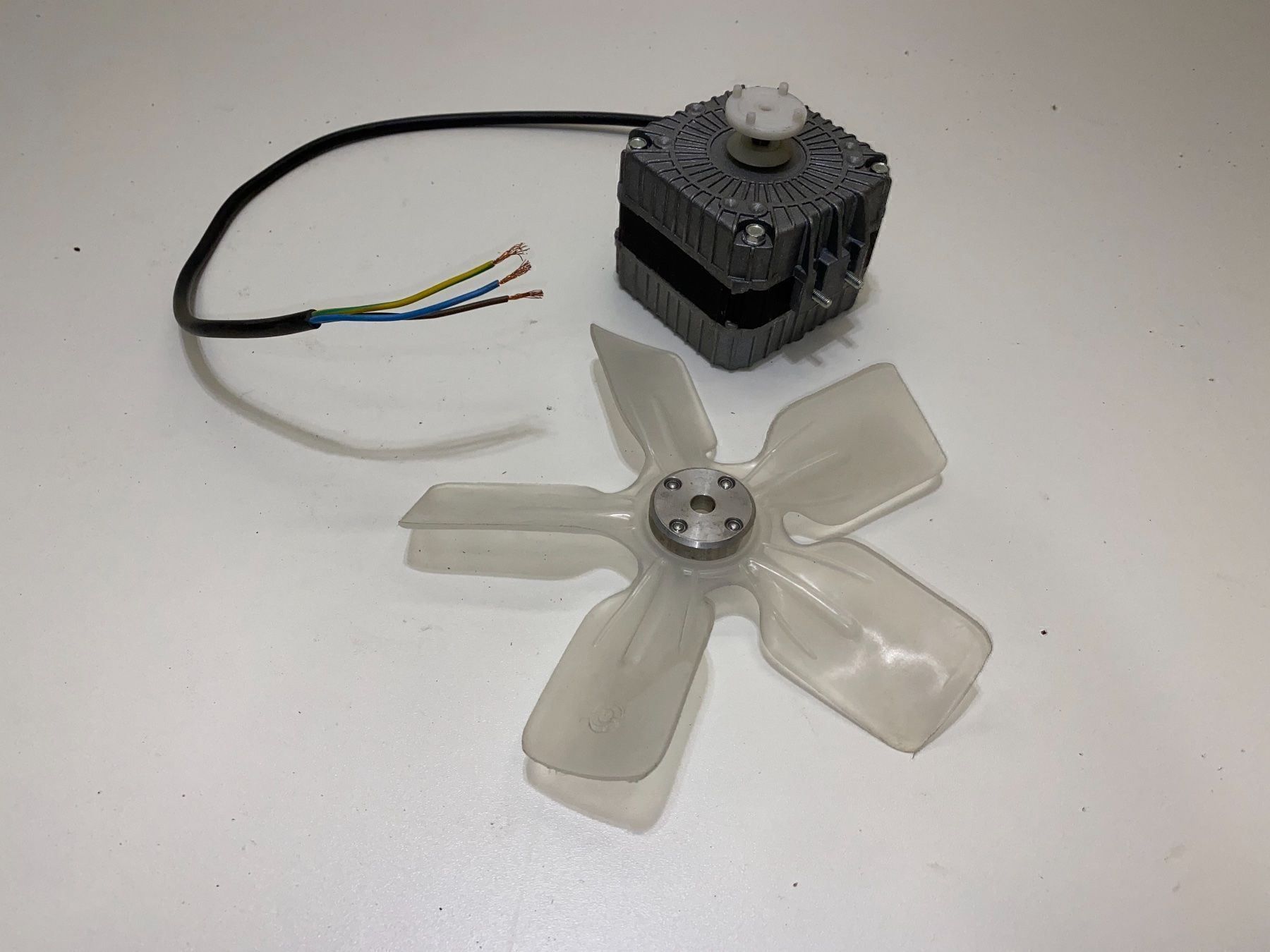 Ventilateurs: Ventilator 230 Volt – Neuf (Voir description) à Boswil par ABLagerBoswil 2